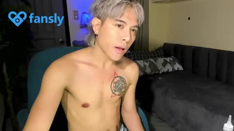 Snapshot of bentlyfuck chatting on June 19, 2026, 9:02 am bentlyfuck online show from June 19, 2026, 9:02 am