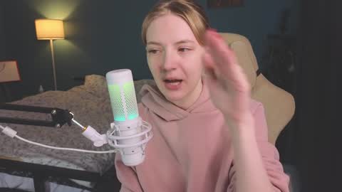 Snapshot of benty_bunny chatting on January 24, 2025, 11:26 am Alice online show from January 24, 2025, 11:26 am