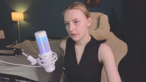 Snapshot of benty_bunny chatting on January 29, 2025, 11:30 am Alice online show from January 29, 2025, 11:30 am