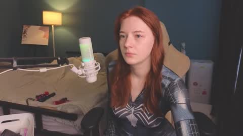 Snapshot of benty_bunny chatting on October 31, 2025, 10:16 am Alice online show from October 31, 2025, 10:16 am