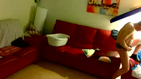 Benutzmich0800 online show from November 28, 2025, 12:57 am