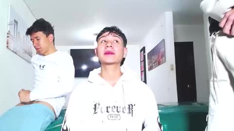 benz boys online show from October 22, 2025, 12:05 pm