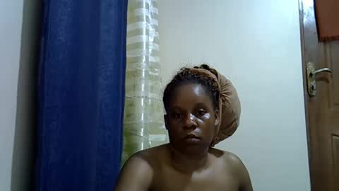 Crazybeibe online show from May 25, 2026, 2:12 pm