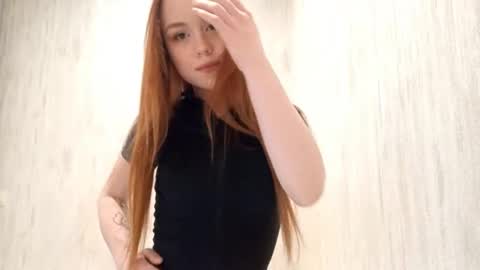 Snapshot of berenicefarran chatting on March 5, 2026, 6:04 pm Ora Enderson online show from March 5, 2026, 6:04 pm