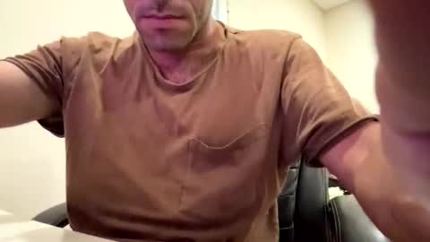 Snapshot of berltex chatting on October 29, 2025, 7:54 am Berltex online show from October 29, 2025, 7:54 am