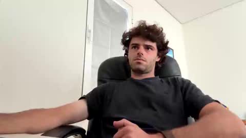 Snapshot of berltex chatting on November 9, 2025, 4:49 pm Berltex online show from November 9, 2025, 4:49 pm