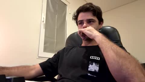 Snapshot of berltex chatting on December 23, 2025, 12:52 am Berltex online show from December 23, 2025, 12:52 am