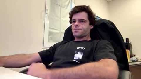 Snapshot of berltex chatting on February 13, 2026, 8:54 am Berltex online show from February 13, 2026, 8:54 am