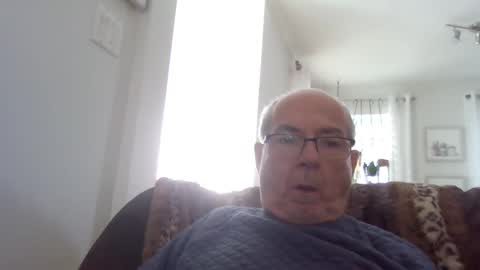 bernard1102 online show from September 18, 2025, 1:24 pm