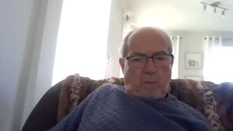 bernard1102 online show from October 13, 2025, 1:44 pm