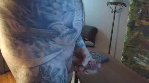 Snapshot of bernhard666 chatting on November 1, 2025, 3:14 pm bernhard666 online show from November 1, 2025, 3:14 pm