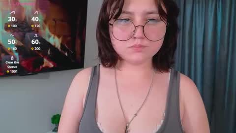 Snapshot of bernice_knight chatting on September 18, 2025, 2:30 pm Maria online show from September 18, 2025, 2:30 pm
