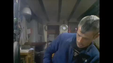 bernichaoss77 online show from March 8, 2025, 5:43 pm