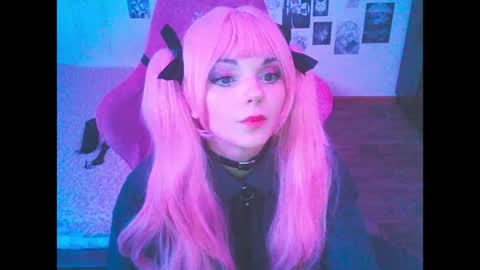 BerrieKitten online show from April 13, 2026, 3:50 pm