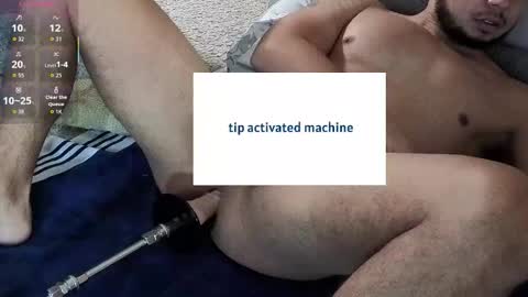 Snapshot of berriess_ chatting on March 4, 2026, 1:06 pm berriess_ online show from March 4, 2026, 1:06 pm