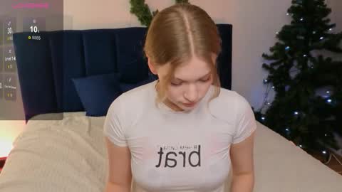 Snapshot of best_trip chatting on January 11, 2026, 2:55 pm Danny and Kira online show from January 11, 2026, 2:55 pm