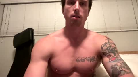 Snapshot of bestcoast35 chatting on February 9, 2025, 2:38 am Bestcoast3579 online show from February 9, 2025, 2:38 am