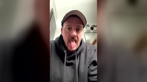 Snapshot of bestfriend123456 chatting on February 12, 2026, 7:20 pm bestfriend123456 online show from February 12, 2026, 7:20 pm