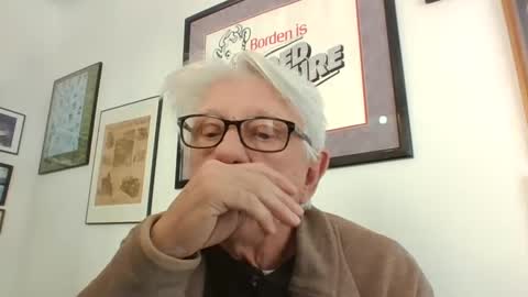 Snapshot of bestshot1951 chatting on January 15, 2025, 2:24 pm bestshot1951 online show from January 15, 2025, 2:24 pm