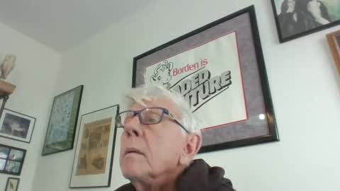 Snapshot of bestshot1951 chatting on February 19, 2026, 4:36 pm bestshot1951 online show from February 19, 2026, 4:36 pm