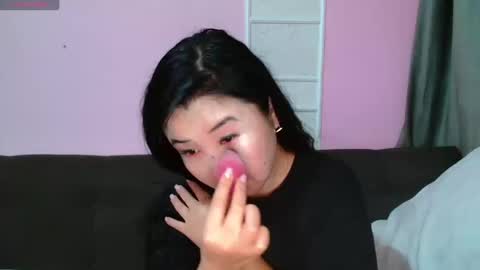 Snapshot of bet_lu chatting on October 21, 2025, 5:19 am Bet Lu online show from October 21, 2025, 5:19 am