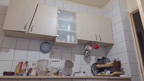 bethnorth online show from October 15, 2025, 2:33 am