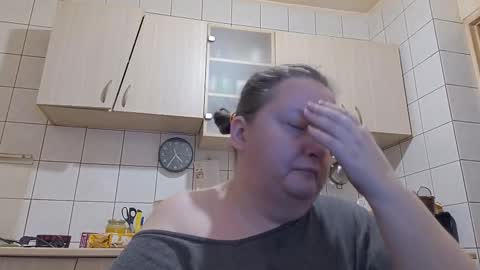 Snapshot of bethnorth chatting on December 18, 2025, 2:28 am bethnorth online show from December 18, 2025, 2:28 am