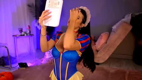 Snapshot of betsygonzale chatting on October 31, 2025, 5:08 am Betty online show from October 31, 2025, 5:08 am