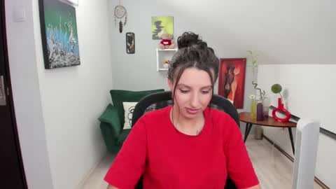 Snapshot of bettyjamess chatting on October 15, 2025, 5:35 pm bettyjamess online show from October 15, 2025, 5:35 pm