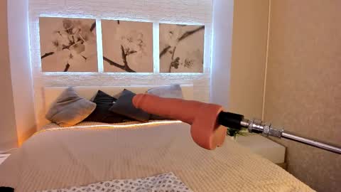 Betty online show from November 21, 2025, 8:18 pm