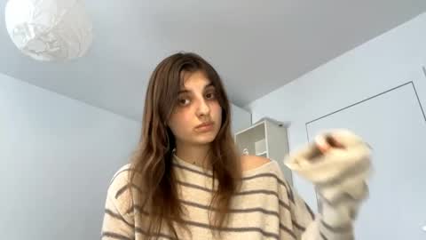 Snapshot of beulahweikert chatting on April 30, 2026, 3:40 pm Lina online show from April 30, 2026, 3:40 pm