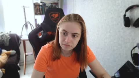 beverly_yay online show from May 8, 2026, 9:25 am