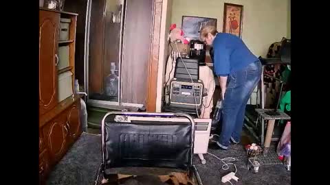 BeverlyQCynia online show from November 13, 2025, 12:26 pm