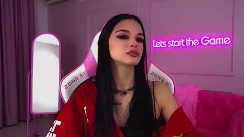 Beverly online show from November 26, 2025, 6:31 pm