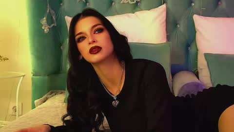 Snapshot of beverlyyork chatting on December 21, 2025, 6:20 am Beverly online show from December 21, 2025, 6:20 am