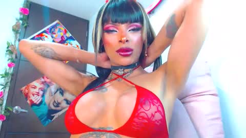 Snapshot of beyota_hornny chatting on February 8, 2025, 7:15 am INSTA dannacampuzanno ONFNS dannacampuzano online show from February 8, 2025, 7:15 am