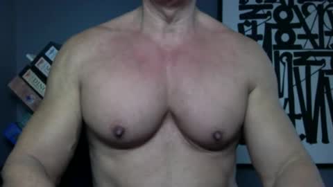 BGDKMUSCLEGUY - SELECTED BY CHATURBATE AS A TOP BROADCASTER FOR 2023 online show from April 1, 2026, 5:21 pm