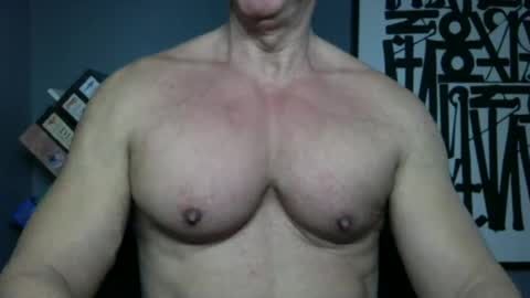 BGDKMUSCLEGUY - SELECTED BY CHATURBATE AS A TOP BROADCASTER FOR 2023 online show from May 22, 2026, 6:02 pm