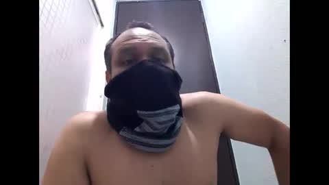 Snapshot of bggerardo820208 chatting on December 10, 2024, 2:39 pm Masturbator 3000 online show from December 10, 2024, 2:39 pm