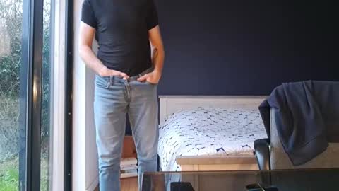 Snapshot of bi_french69 chatting on January 1, 2025, 2:52 pm My name is David and if you like public exhibitions you wont be disappointed with me LoL - My favorite vibes is 44 online show from January 1, 2025, 2:52 pm