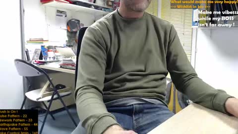 Snapshot of bi_french69 chatting on January 6, 2025, 4:23 pm My name is David and if you like public exhibitions you wont be disappointed with me LoL - My favorite vibes is 44 online show from January 6, 2025, 4:23 pm