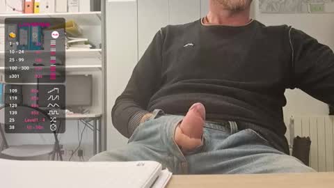 Snapshot of bi_french69 chatting on October 7, 2025, 2:58 pm My name is David and if you like public exhibitions you wont be disappointed with me LoL - My favorite vibes is 44 online show from October 7, 2025, 2:58 pm