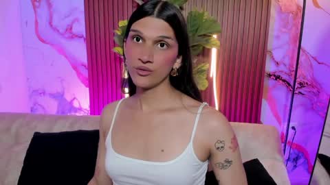 bianca_baldwin01 online show from May 8, 2026, 10:37 pm