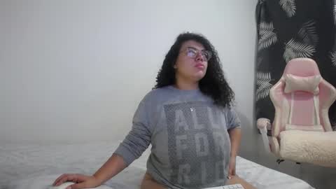 Bianca Tuesday to Sunday from 2am to 6am UTC-5 online show from November 18, 2025, 9:47 am