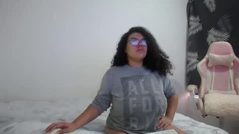 Bianca Tuesday to Sunday from 2am to 6am UTC-5 online show from November 18, 2025, 10:14 pm