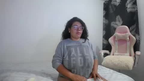 Bianca Tuesday to Sunday from 2am to 6am UTC-5 online show from March 5, 2026, 9:27 am