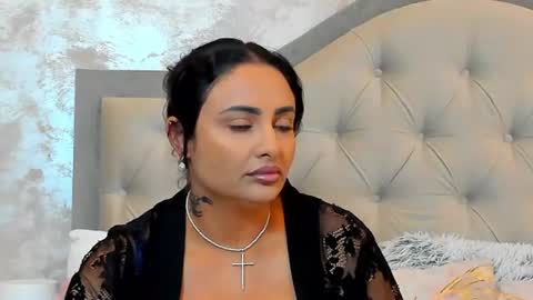 Bianca Vale online show from July 6, 2026, 5:04 am