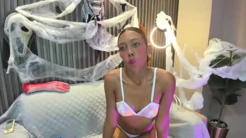 Snapshot of biancaa__18 chatting on October 28, 2025, 12:19 pm biancaa__18 online show from October 28, 2025, 12:19 pm