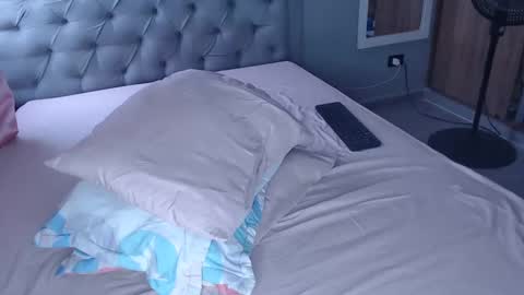 Snapshot of biancaleiton chatting on February 4, 2025, 10:24 pm bianca online show from February 4, 2025, 10:24 pm