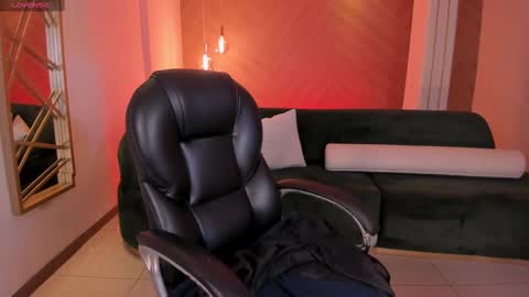 Snapshot of biancapierce_ chatting on February 14, 2025, 12:03 pm Bianca Pierce online show from February 14, 2025, 12:03 pm